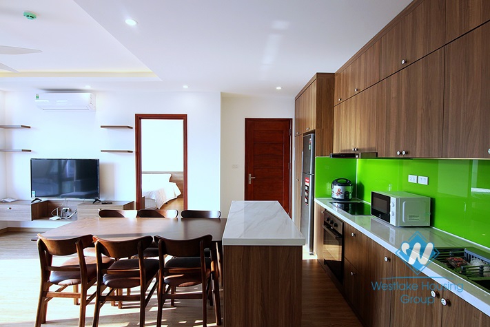 An excellent and charming apartment with 2 bedrooms for rent on Xuan Dieu 